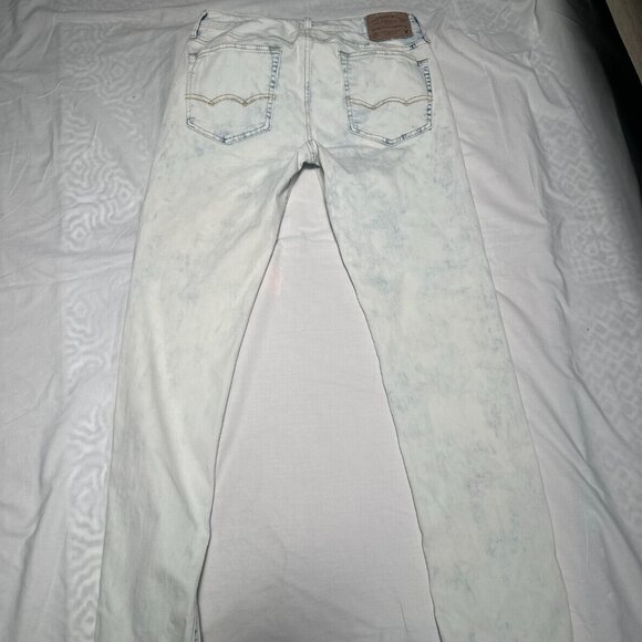 American Eagle Extreme Flex Acid Wash Jeans Size 31x32 - Picture 3 of 9